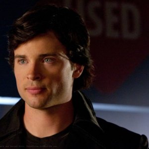 Un primo piano di Tom Welling in una scena dell'episodio 'Idol' di Smallville