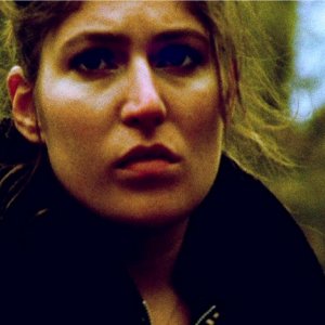 Stella Schnabel è Shelly Brown nel film You Wont Miss Me di Ry Russo-Young