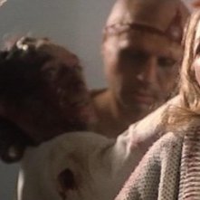 Catriona MacColl in una scena del film E tu vivrai nel terrore - L'aldilà ( 1981 )