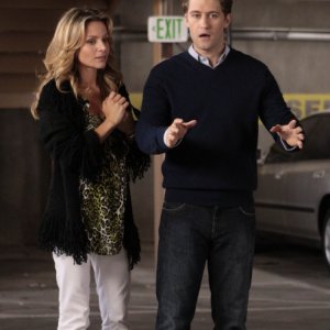 Glee: Jessalyn Gilsig e Matthew Morrison in un momento dell'episodio Hairography