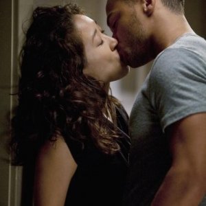 Grey's Anatomy: Jesse Williams e Sandra Oh nell'episodio Invest in Love