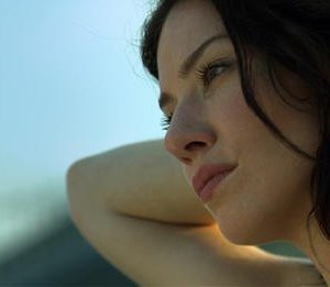 Lynn Collins in una scena del film Uncertainty (2008)