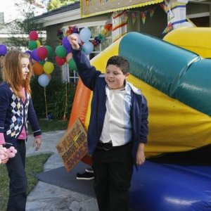 Modern Family: Rico Rodriguez in una scena dell'episodio Great Expectations