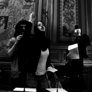 Scena di L'IMPOSSIBLE PAGES ARRACHÉES di Sylvain George (2009)