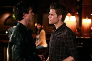 Ian Somerhalder e Paul Wesley faccia a faccia nell'episodio History Repeating di The Vampire Diaries