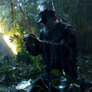 Brian J. Smith (Matthew Scott) si registra sul kino nell'episodio Time di Stargate Universe