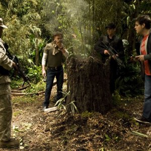 Jamil Walker Smith, Robert Carlyle, Brian J. Smith e David Blue in una scena dell'episodio Time di Stargate Universe