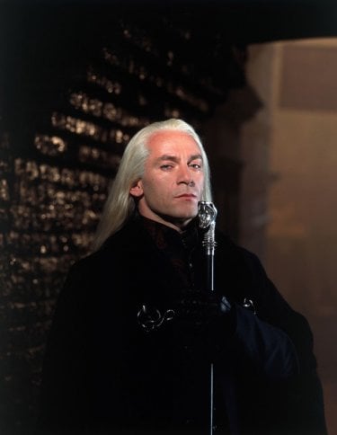 Lucius Malfoy (Jason Isaacs) in una foto promo del film Harry Potter e la Camera dei Segreti