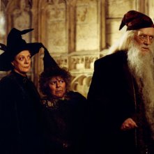 Maggie Smith, Miriam Margolyes e Richard Harris in una scena di Harry Potter e la camera dei segreti