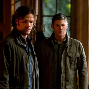 Supernatural: Jared Padalecki e Jensen Ackles in una immagine dell'episodio Abandon All Hope...