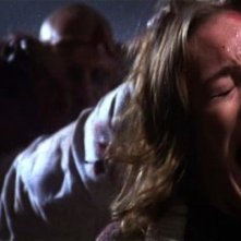 Catriona MacColl in una sequenza agghiacciante del film E tu vivrai nel terrore - L'aldilà ( 1981 )