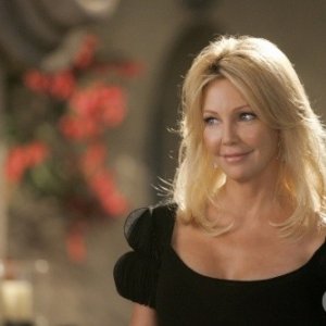 Melrose Place: Heather Locklear in una scena dell'episodio June