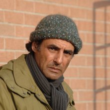 Un primo piano di Ahmed Hefiane in una scena del film La cosa giusta (2009)
