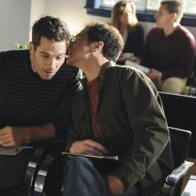 Brothers & Sisters: Matthew Rhys e Luke MacFarlane nell'episodio Pregnant Pause