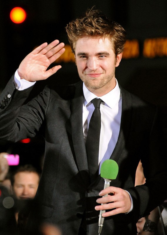 Robert Pattinson Alla Premiere Mondiale Di The Twilight Saga New Moon A Los Angeles Il 16 Novembre 2009 138920