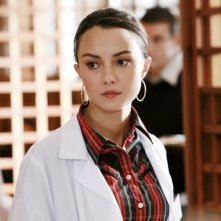 Caterina Misasi nei panni di Fanny Levantesi in una scena di Un medico in famiglia 6