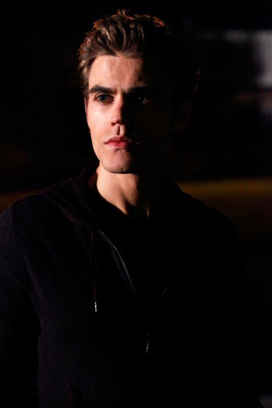 Il Vampiro Stefan Interpretato Da Paul Wesley Nell Episodio The Turning Points Di The Vampire Diaries 139142