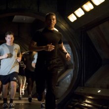 La Squadra Con Brian J Smith E Patrick Gilmore Durante Un Allenamento Sulla Destiny Nell Episodio Life Di Stargate Universe 139155