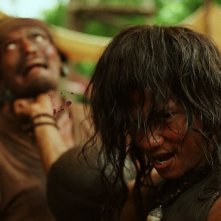 Un'immagine cruenta del film di arti marziali Ong Bak 2