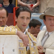 Adrien Brody è il torero Manuel Rodríguez Sánchez in una scena di Manolete (2007)