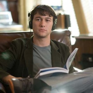 Joseph Gordon-Levitt è nel cast del film 500 giorni insieme (2009)