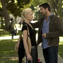 Katherine Heigl insieme a Gerard Butler in una sequenza del film La dura verità (2009)