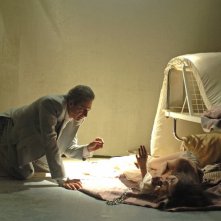 L'attore Jeff Goldblum in una scena del film Adam Resurrected