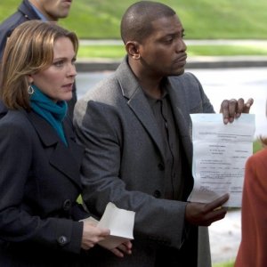 Lie to Me: Kelli Williams e Mekhi Phifer nell'episodio Black Friday