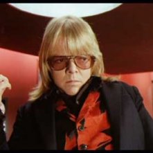 Paul Williams in una scena del thriller musicale Il fantasma del palcoscenico ( 1974 )