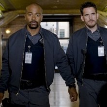 Columbus Short e Matt Dillon nel film Armored