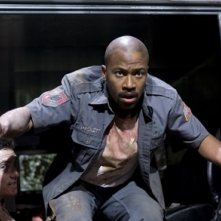 Columbus Short in una scena del film Armored