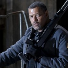 Laurence Fishburne in una scena del film Armored