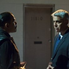 Sons of Anarchy: Adam Arkin in una scena dell'episodio Potlatch