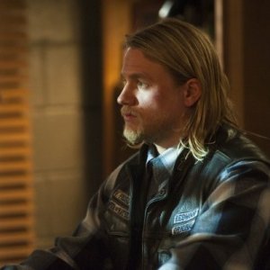 Sons of Anarchy: Charlie Hunnam nell'episodio Smite