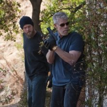 Sons of Anarchy: Ron Perlman e Ryan Hurst nell'episodio Falx Cerebri