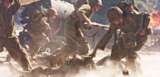 The Pacific: Una scena della serie