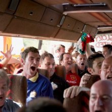 Steve Evets in una scena di gruppo nel film Il mio amico Eric