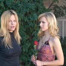 Meg Ryan e Kristen Bell in un'immagine di Serious Moonlight