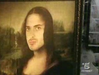 Grande Fratello 10, settima puntata: Maicol in versione Gioconda si prepara al viaggio a Parigi!