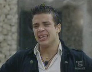 Grande Fratello 10, settima puntata: Marco si lascia andare all'emozione della diretta.