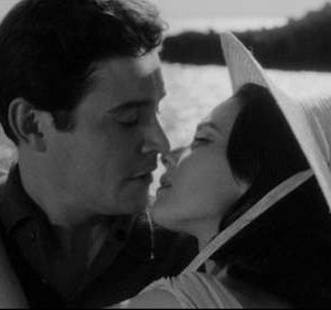 Ronald Lewis e Susan Strasberg in una scena de La casa del terrore ( 1961 )