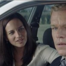 Matt Damon e Marguerite Wheatley in una sequenza di Invictus