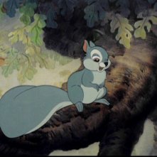 Una divertente scena del film d'animazione Bambi ( 1942 )