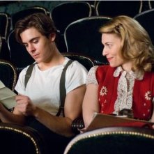 Zac Efron e Claire Danes in una scena del film Me and Orson Welles