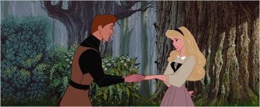 Il principe Filippo e la principessa Aurora in una scena de La bella addormentata nel bosco ( 1959 )