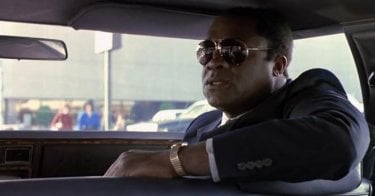 Yaphet Kotto è l'agente FBI Alonso Mosely nel film prima di mezzanotte