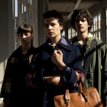 Giulia Burgalassi, Micaela Ramazzotti e Francesco Rapalino in una scena de La prima cosa bella