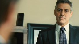 Tra le nuvole - Clip 'Tour Guide'