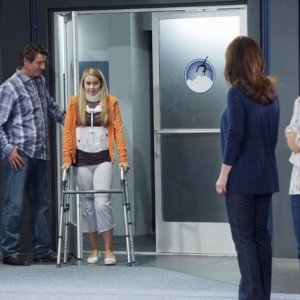 Make it or Break it: Brett Cullen ed Ayla Kell nell'episodio The Eleventh Hour