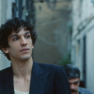 Najib Oudghiri in una scena del film Il canto delle spose